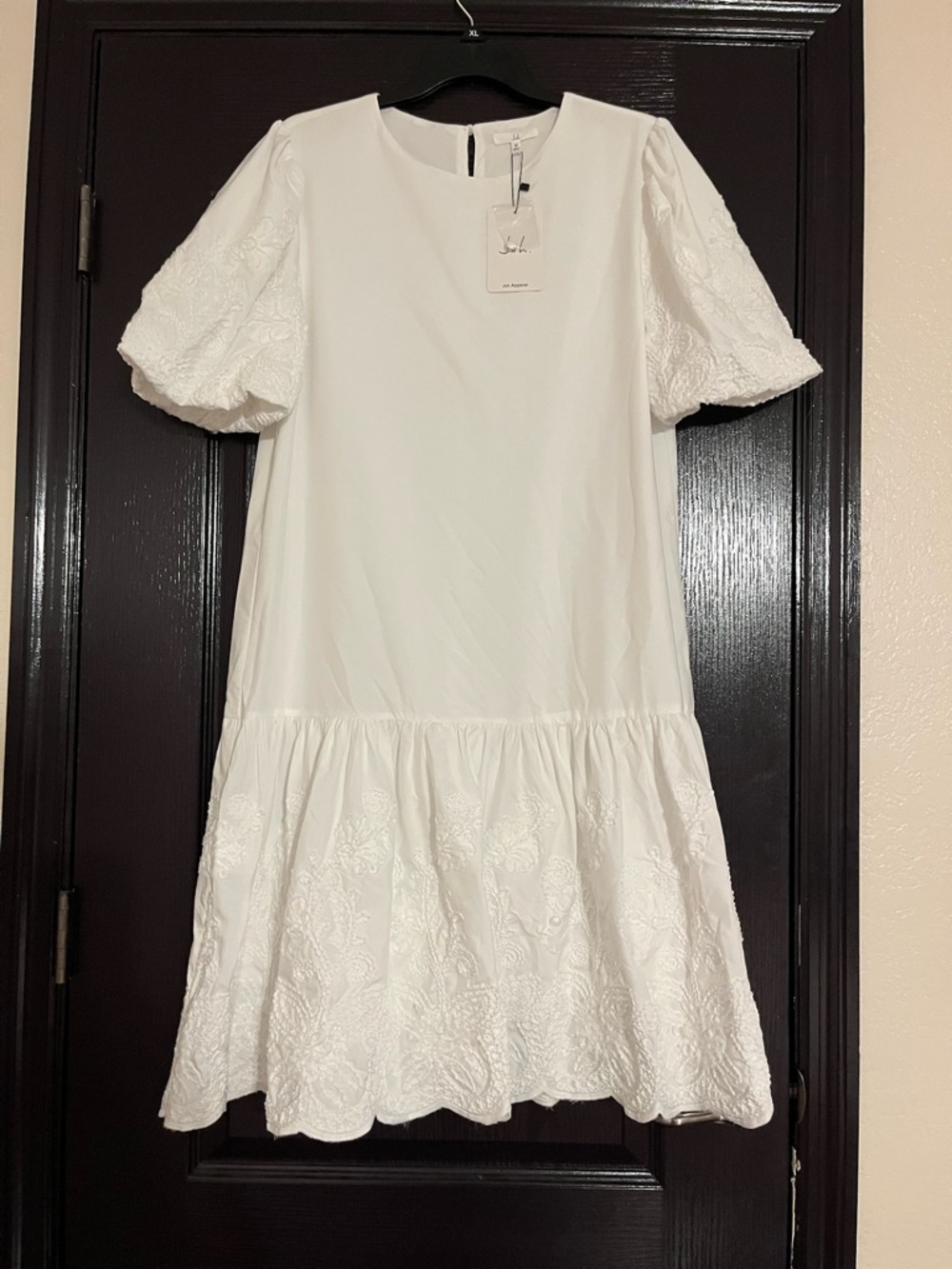 White Embroidered Puff Sleeve Dress